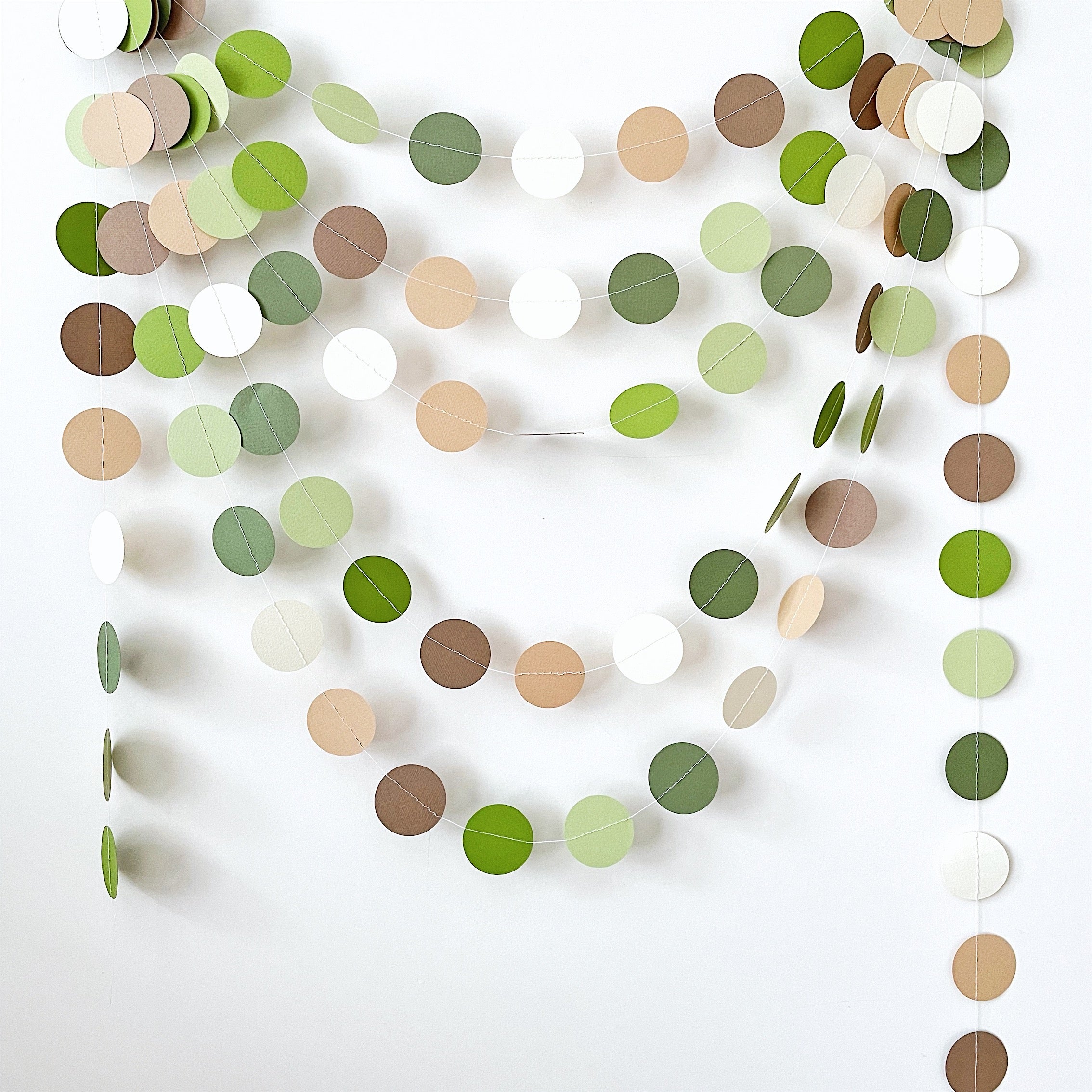 Tractor Birthday Circle Garland One year old birthday themes First Birthday Theme for Boys Paper Circle Garland Farm Party Garland Baby Shower Circle Garland