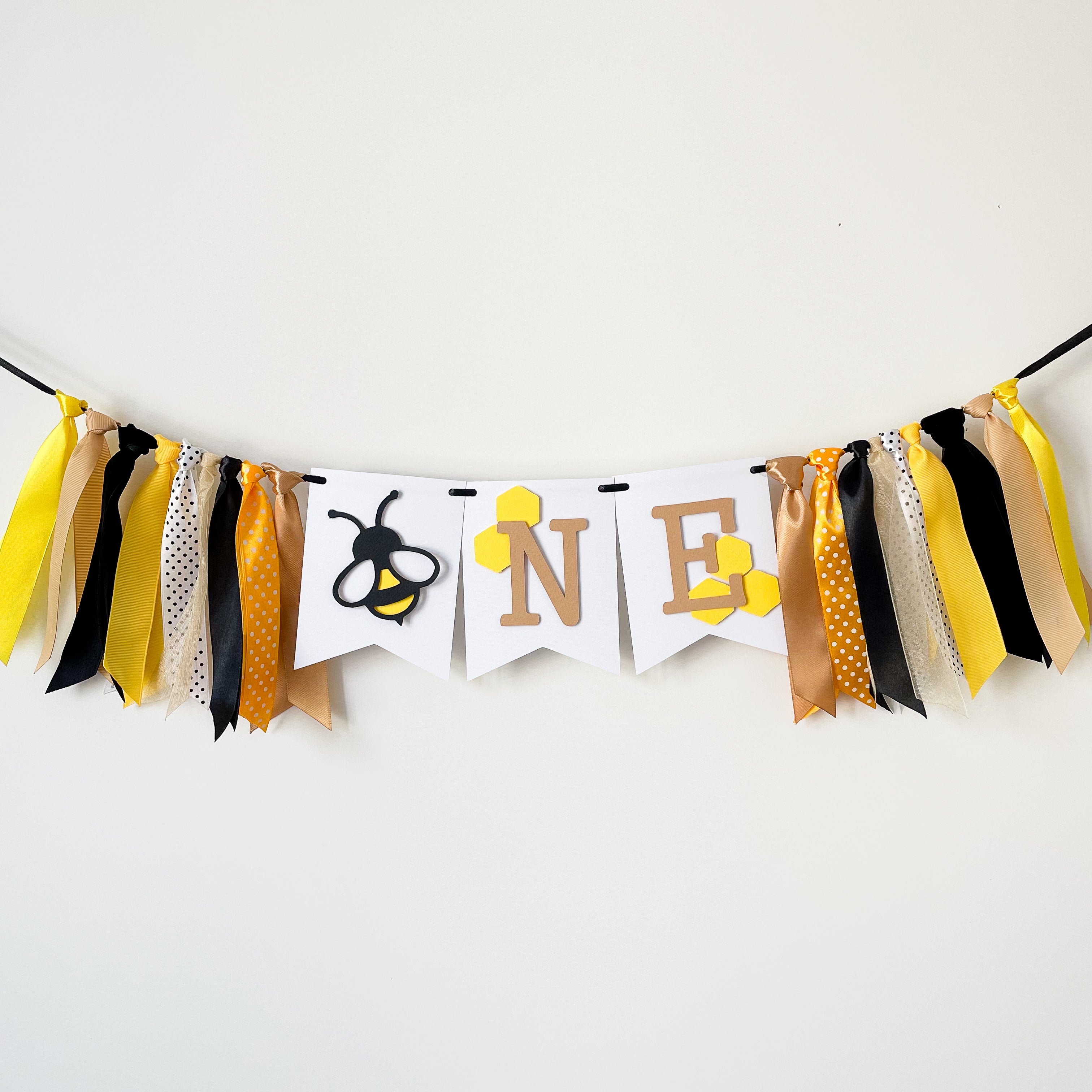 Bee Highchair Banner Honey Bee 1st Birthday Decorations First Bee Day Party  My 1st Bee-Day Happy Bee Day – FUNSTARCRAFT