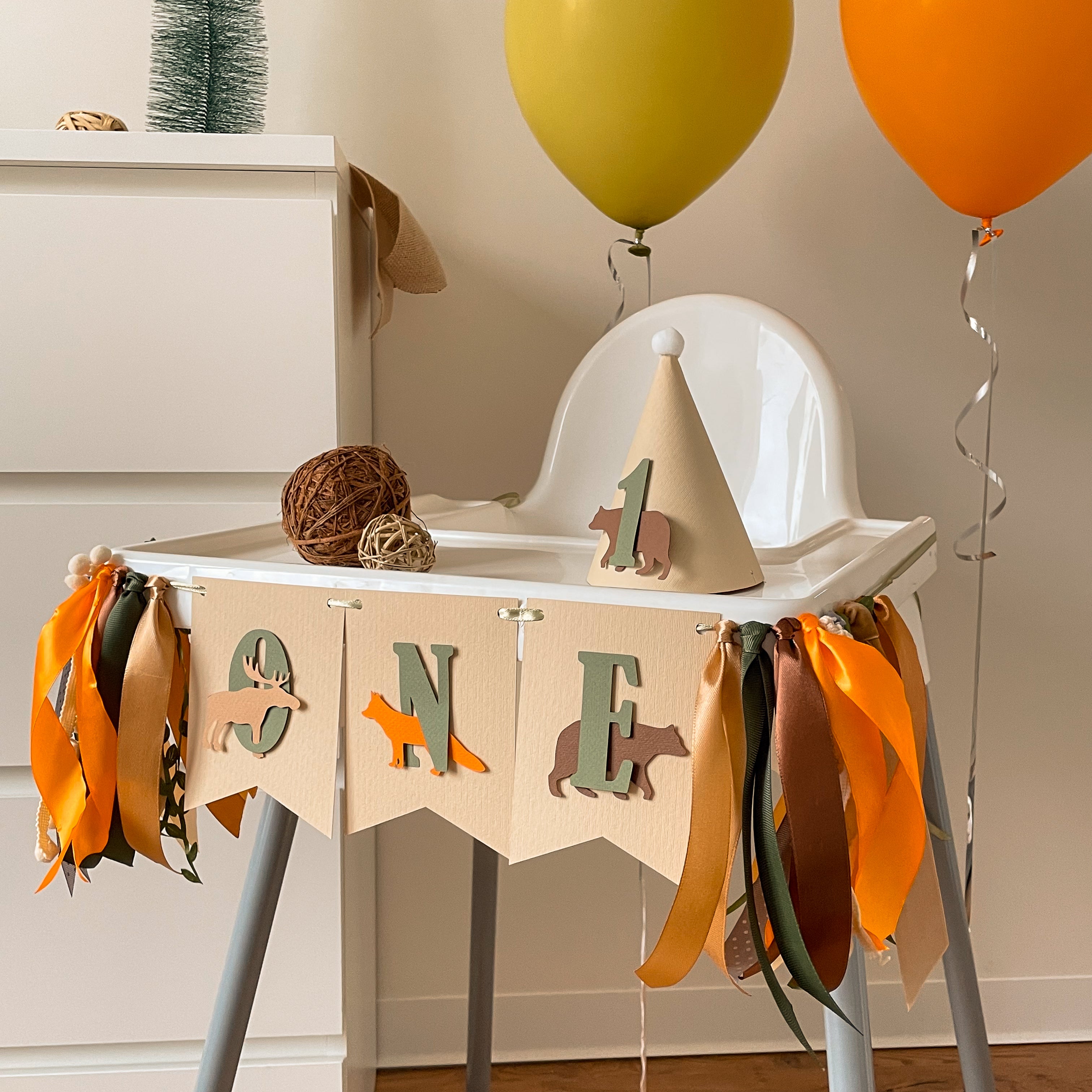 Bear One Highchair Banner: Celebrate Your Little Cub